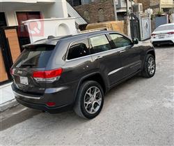 جیپ گراند شیرۆکی